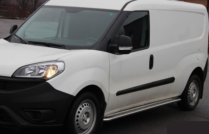 Боковая защита пороги площадка Fiat Doblo 2015+ защита заднего бампера дуги пороги 0593 фото